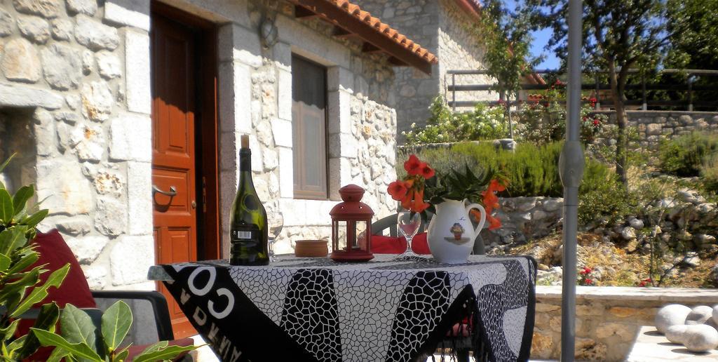 Arcadian Stone House In A Quiet Landscape, Leonidion Villa Poulithra Exterior photo